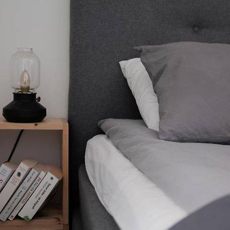 Apartamento Cozy Penthouse Loft - Near The Airport Vantaa Exterior foto