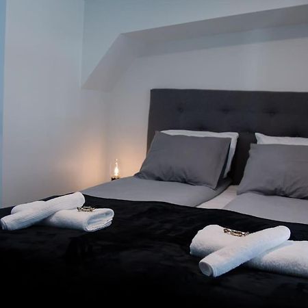 Apartamento Cozy Penthouse Loft - Near The Airport Vantaa Exterior foto