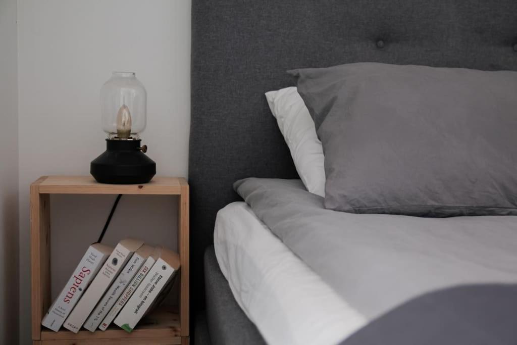 Apartamento Cozy Penthouse Loft - Near The Airport Vantaa Exterior foto