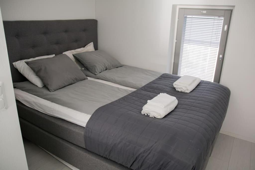 Apartamento Cozy Penthouse Loft - Near The Airport Vantaa Exterior foto