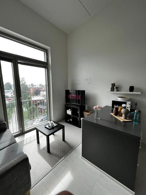 Apartamento Cozy Penthouse Loft - Near The Airport Vantaa Exterior foto